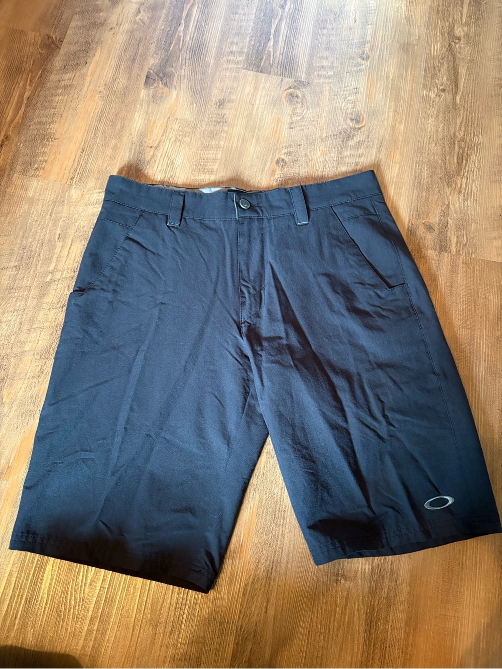Oakley Men's Golf Shorts Black Performance Stretch Lightweight Flat-Front